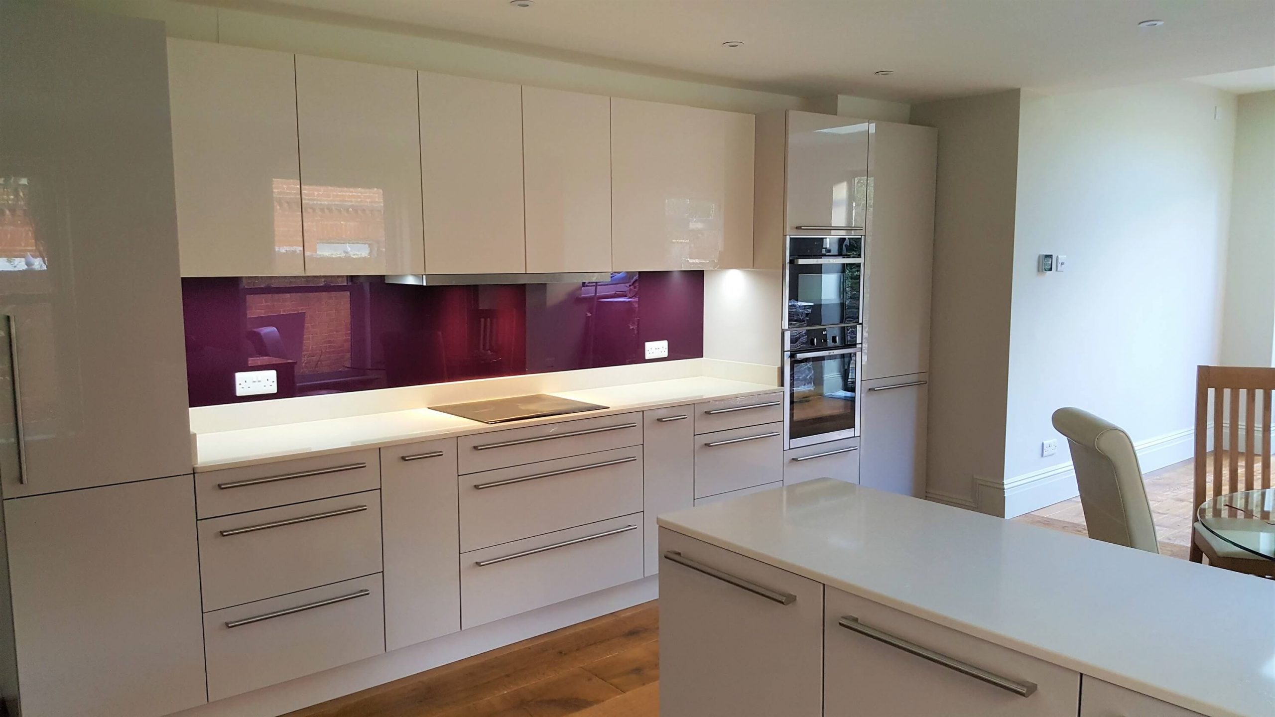 Modern Kitchen with a Splash of Colour