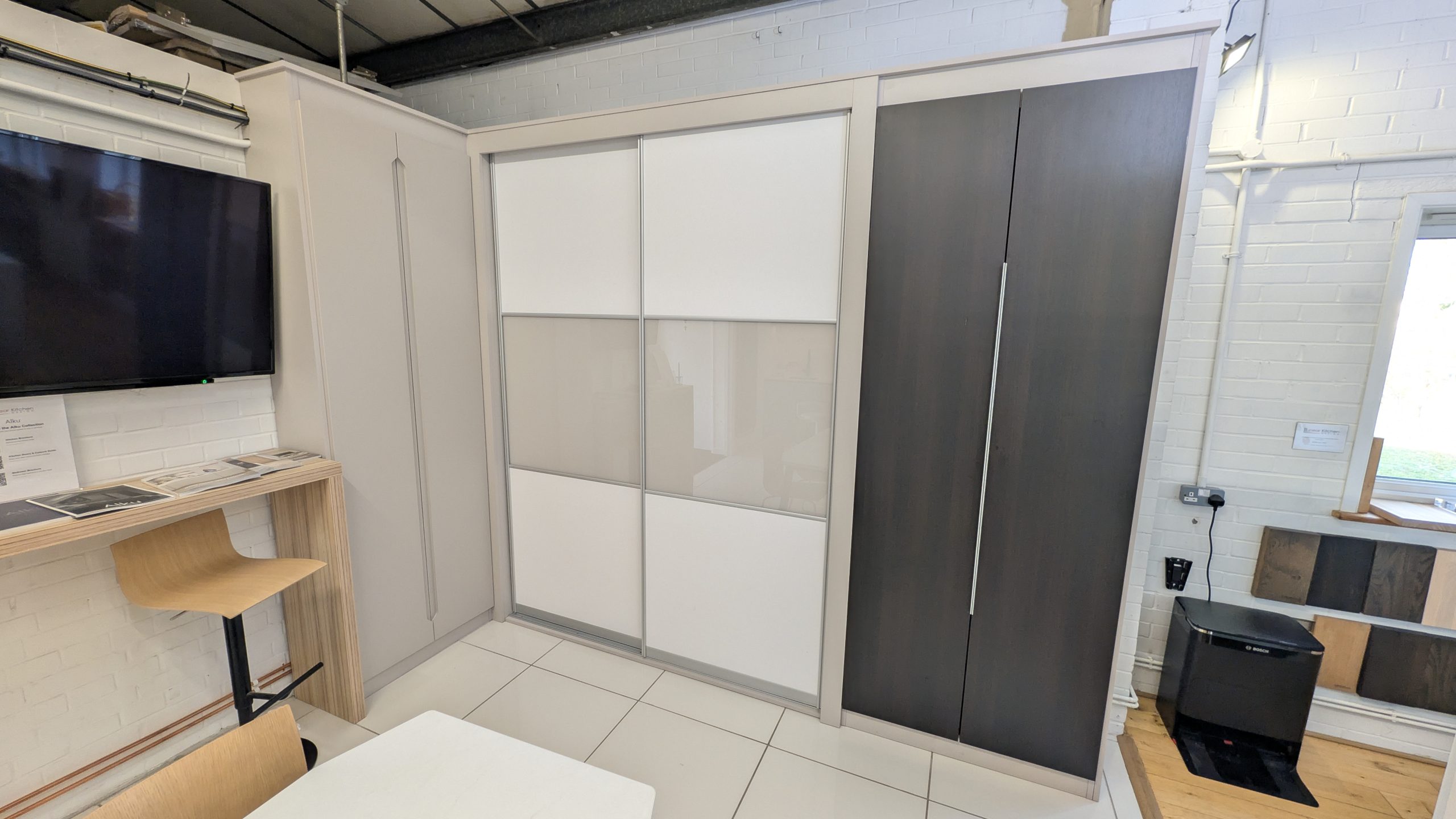 Ex-display built-in wardrobe